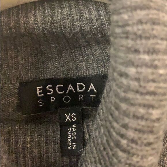 💌escada turtle neck sweater💌 - Picture 5 of 8